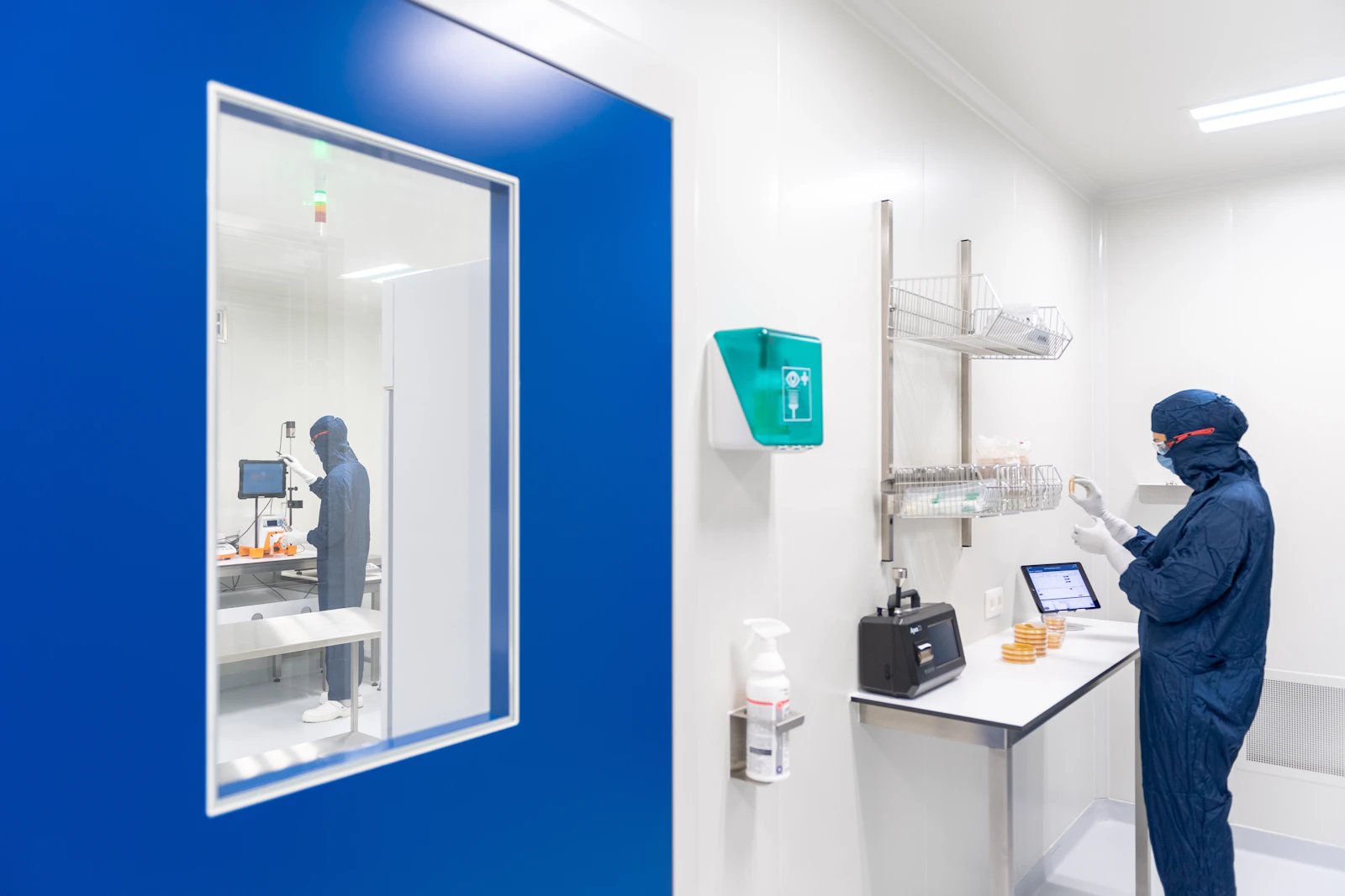 Pharmaceutical cleanroom with regulated systems and documentation processes
