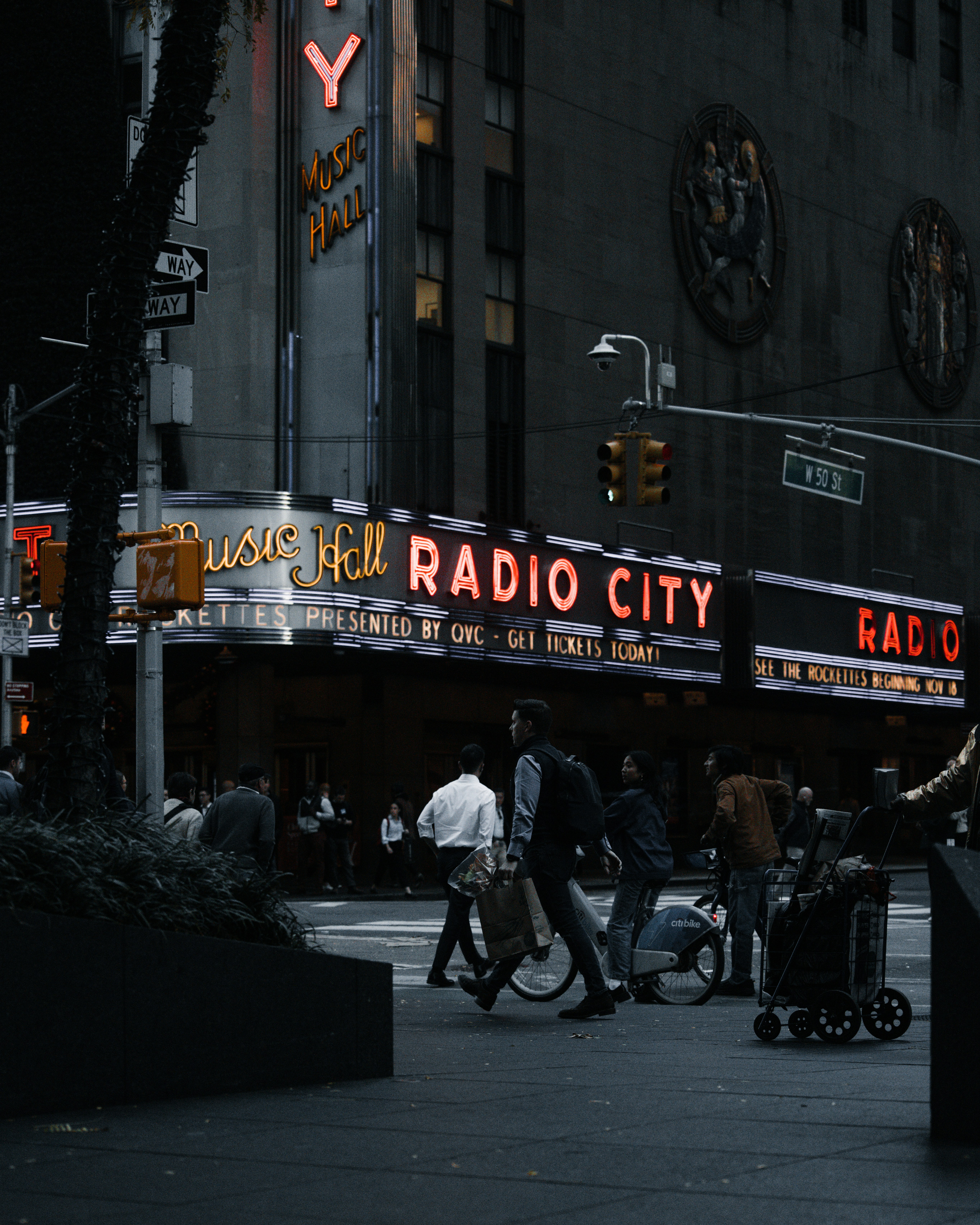 Photo by chalogallardo