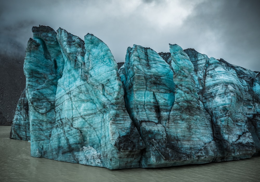 a large rock with a few cracks