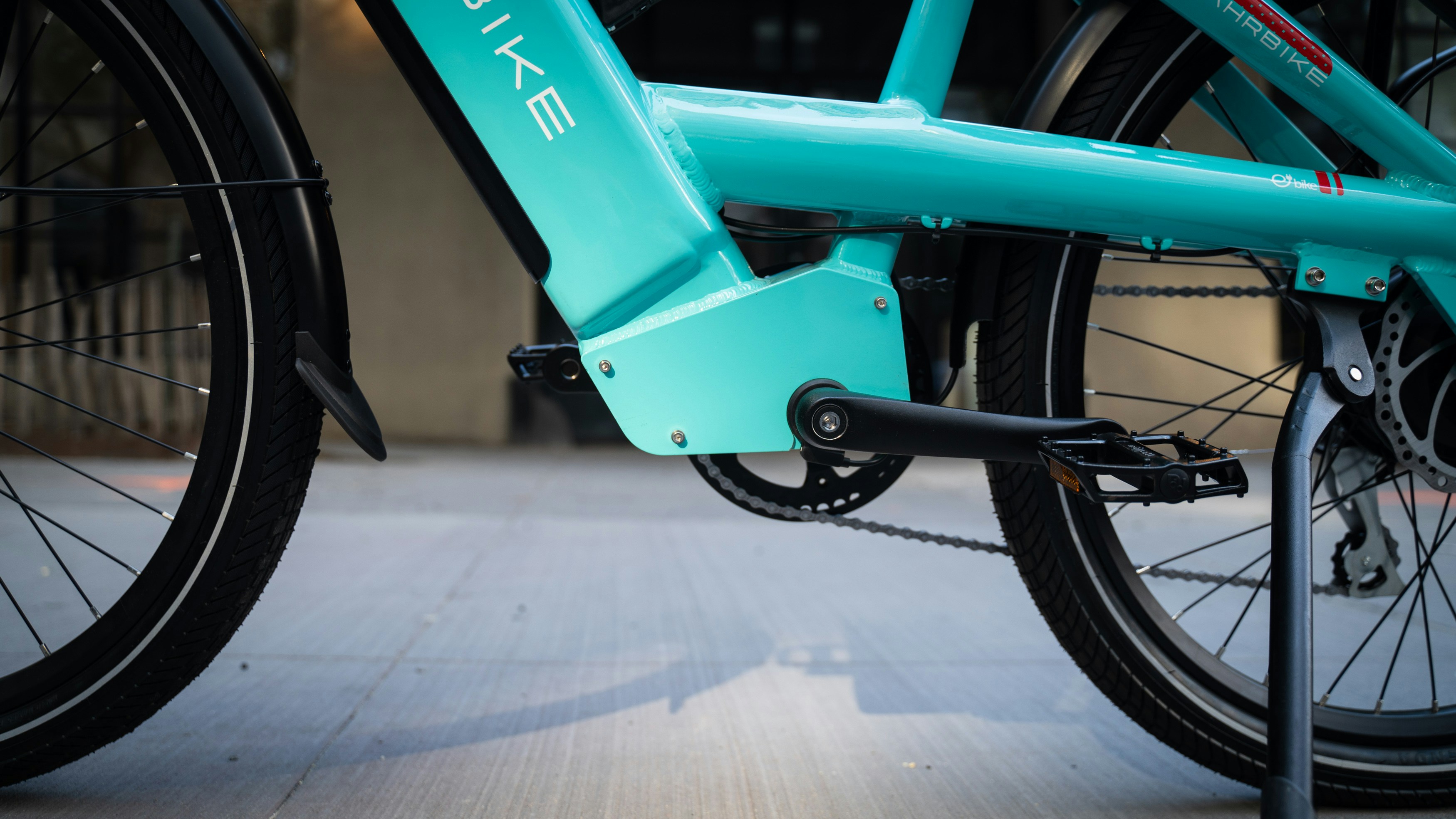 Werkstatt vs selbst reparieren ebike — detailed close-up view