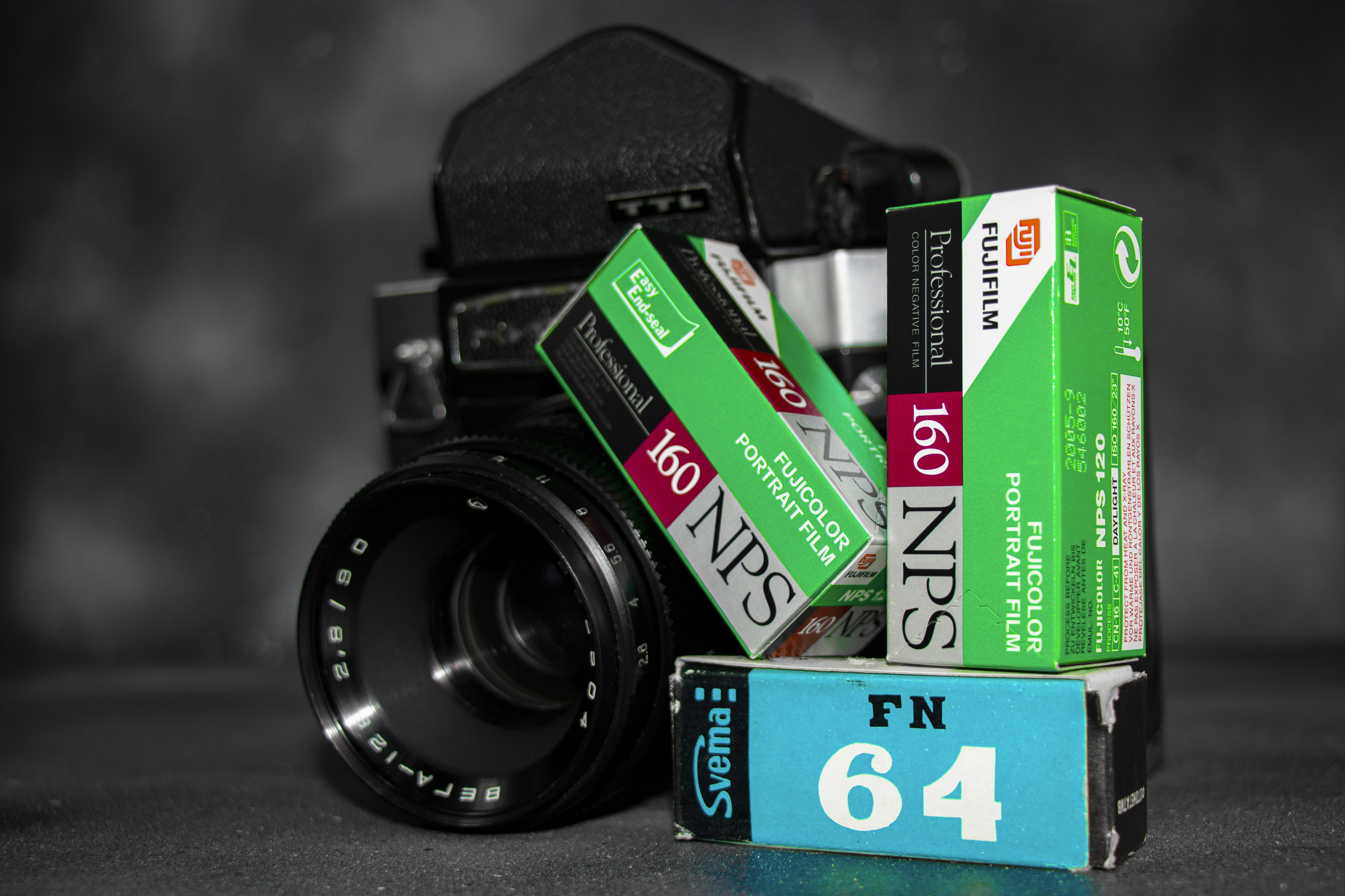 9 Best Tripods for DSLR Camera Stability and Sharp Photos