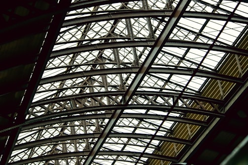 Photo 1669237041774 B29e36216954?q=85&w=625&h=335&fit=crop