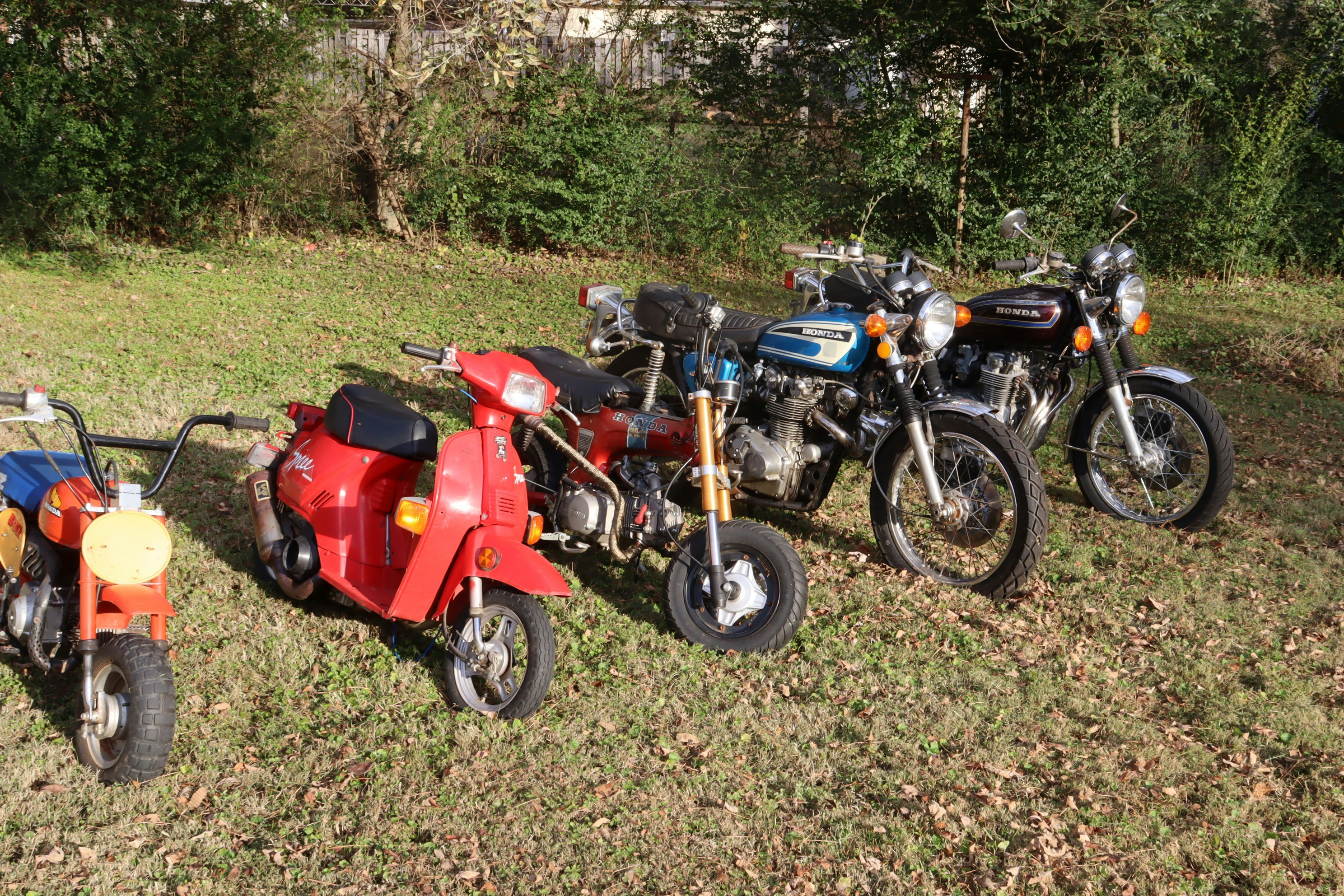 photo-1669244818528-5c654d353d62?ixid=M3wxMjA3fDB8MXxzZWFyY2h8MTl8fHVzZWQlMjBtb3RvcmJpa2VzJTIwZm9yJTIwc2FsZXxlbnwwfHx8fDE3NjUzMTkyNjV8MA\u0026ixlib=rb-4.1.0