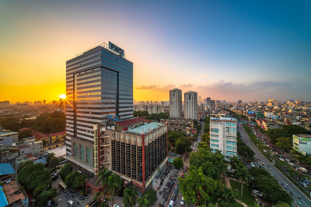 a city with tall buildings