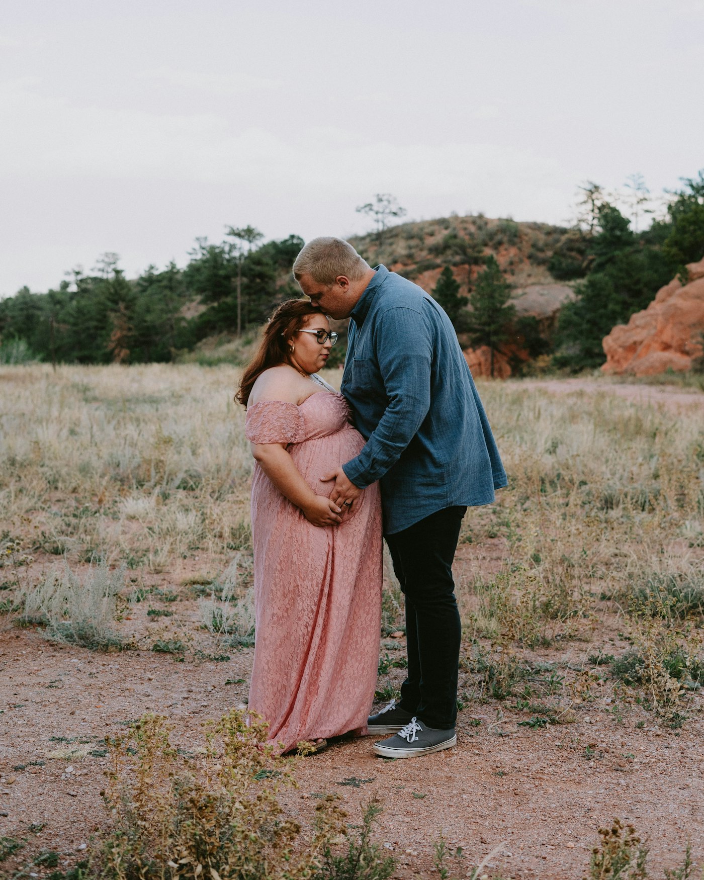 Pregnant couple in an outdoor maternity photo session