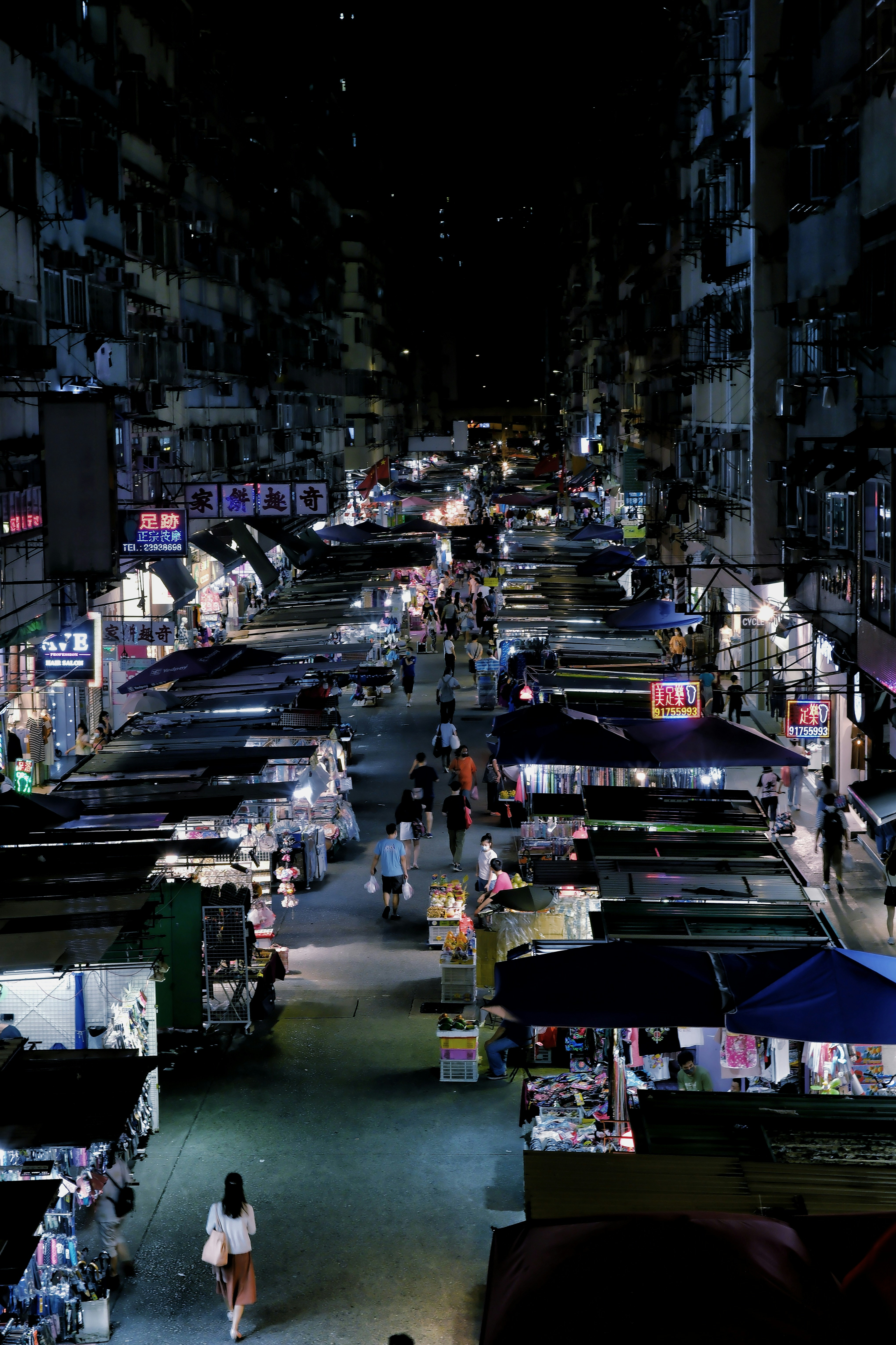 Night Market Field Report: Live Drops, Metro Kits, and Micro‑Fulfillment Tactics That Scaled a Direct Brand (2026)