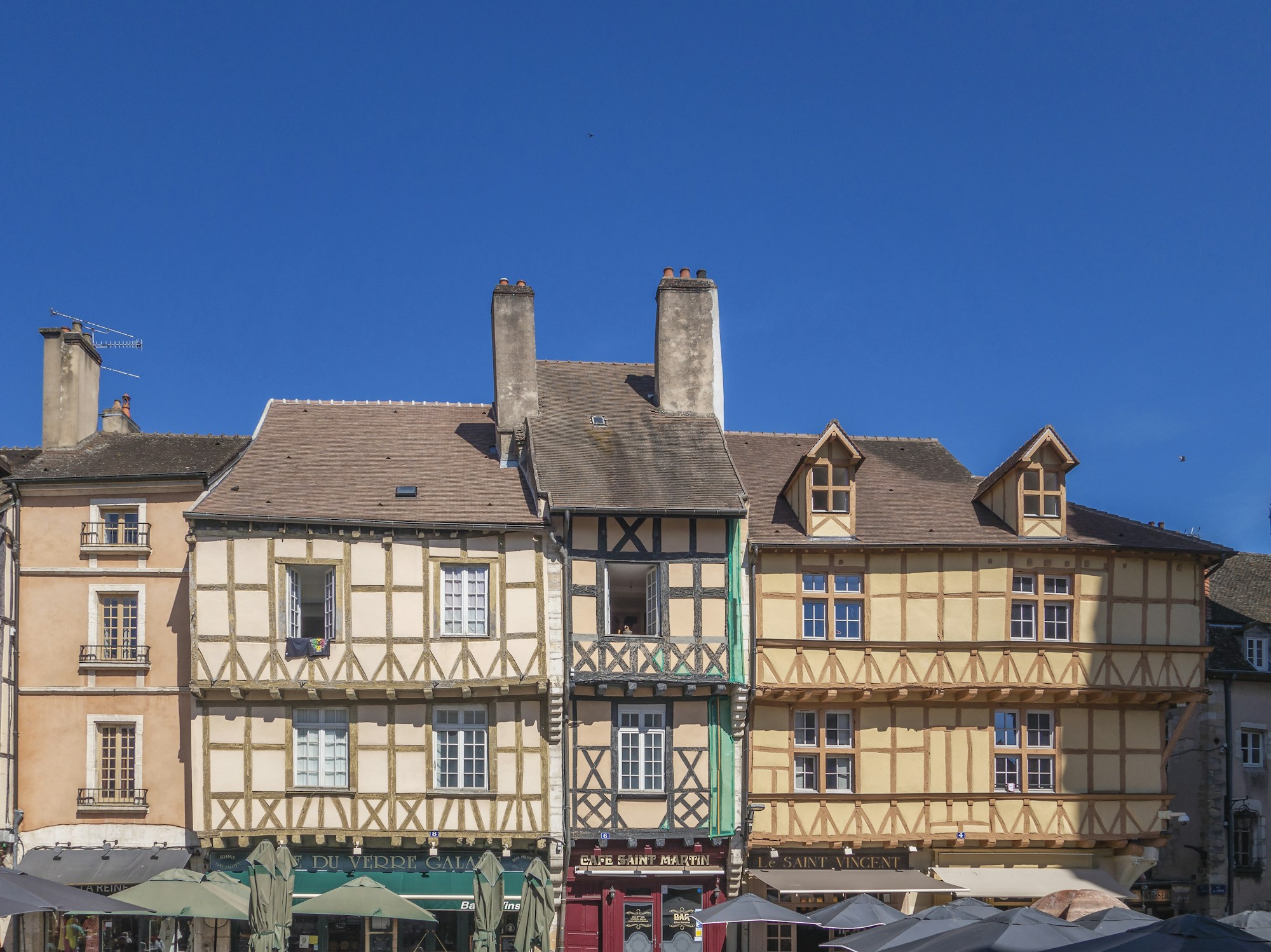 Chalon-sur-Saône Culture & Traditions: Local History, Customs, Festivals