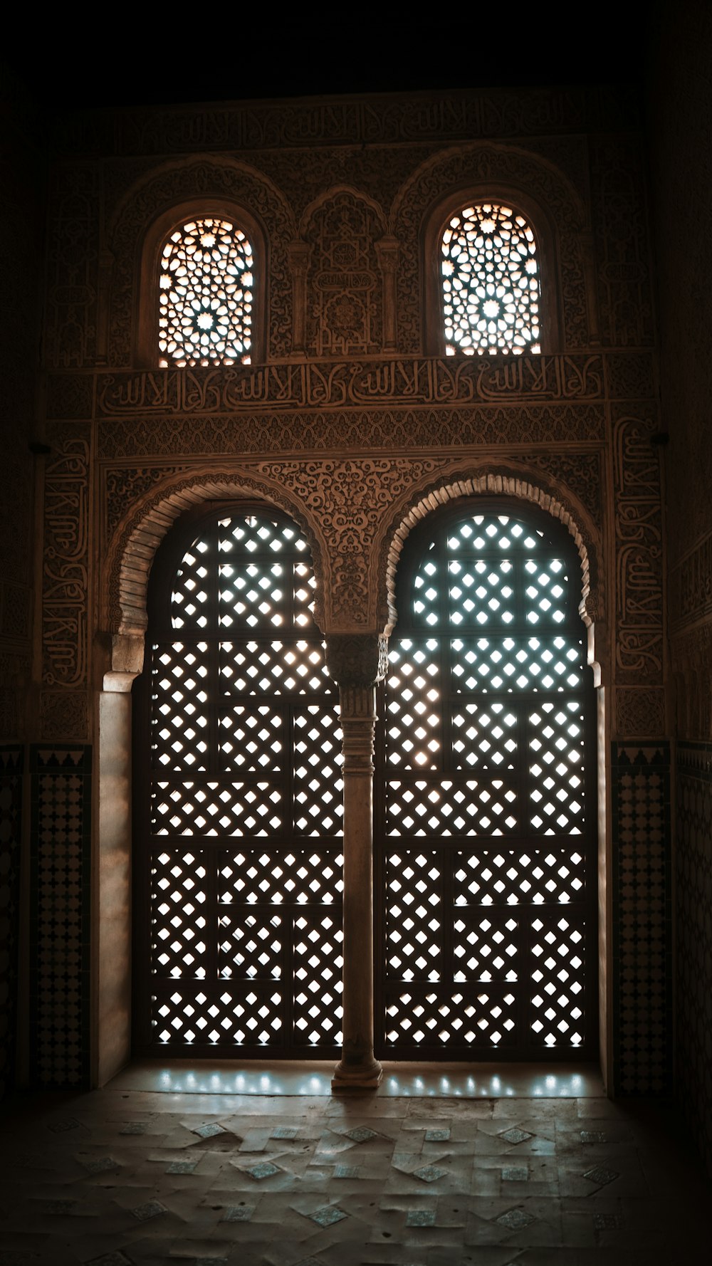 a large arched window with many arched windows