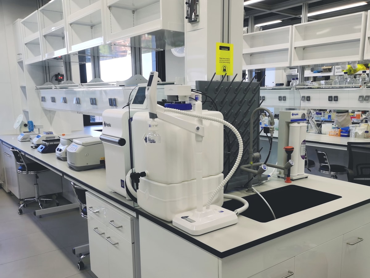 medical laboratory diagnostics testing