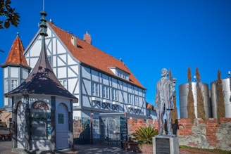 Historic black-and-white photo of the original Topvar brewery building in Bratislava, capturing its long-standing tradition.