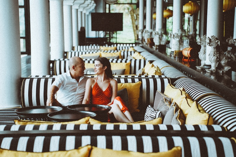 Relaxed couch elegance