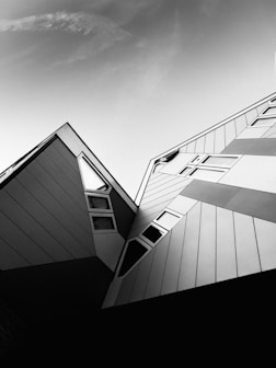 a building with a cloudy sky
