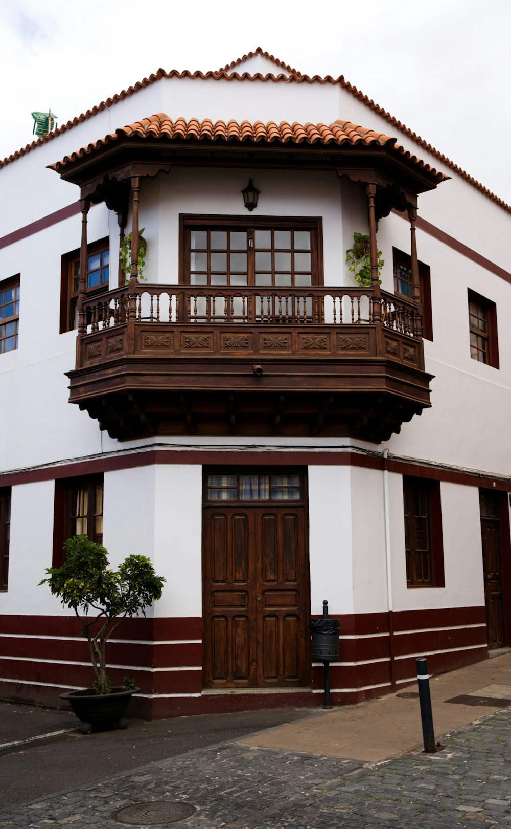 a building with a balcony