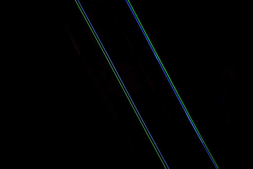 a blue line with green lines