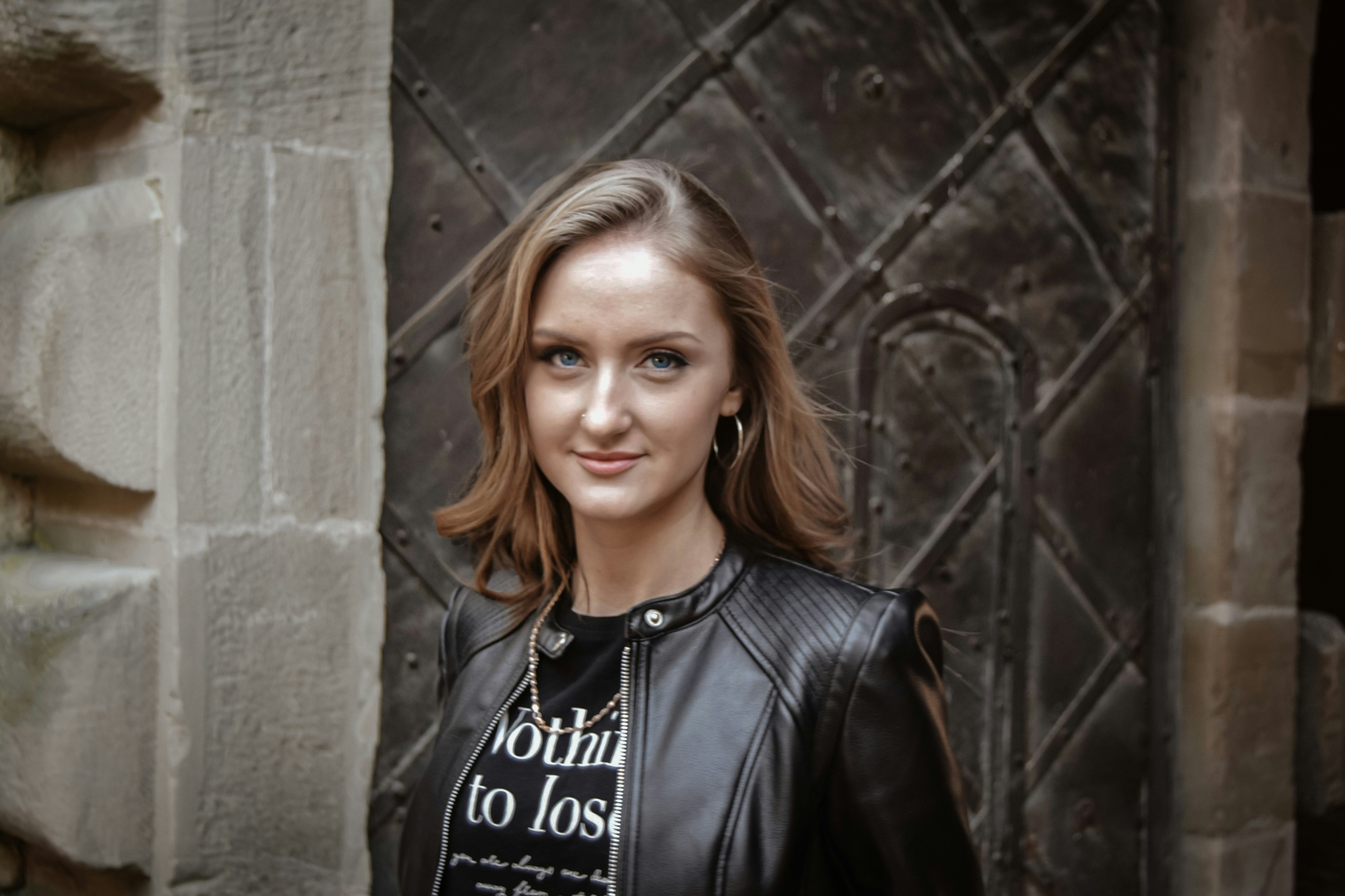eine Person mit kurzen Haaren