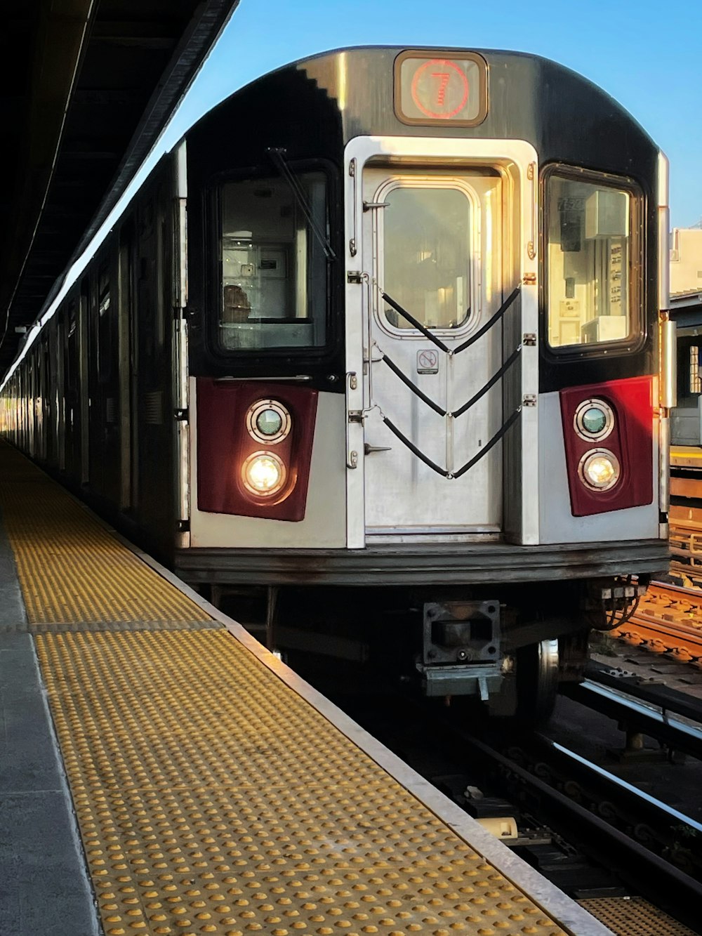 a train at a train station