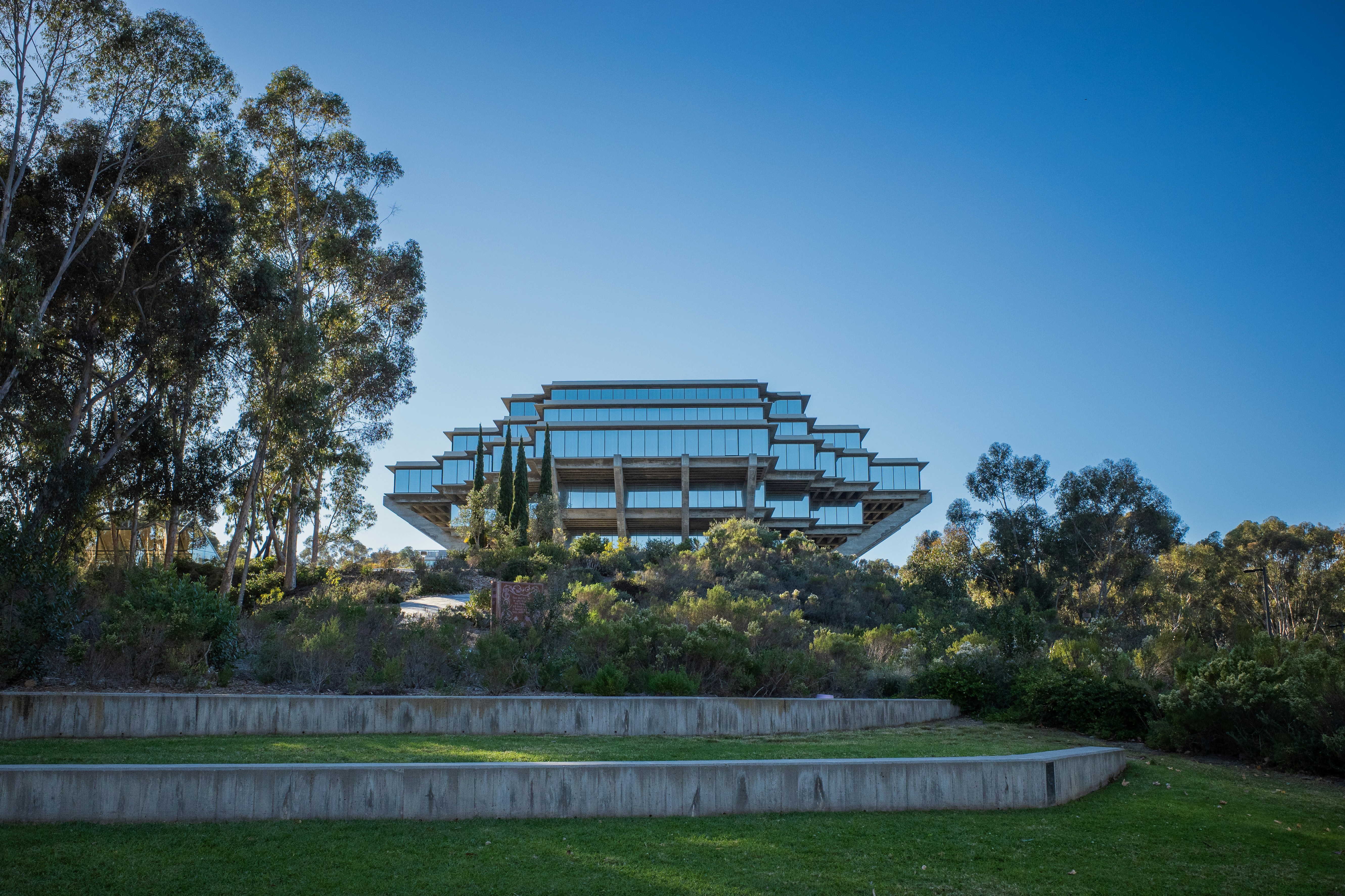 Alumni Library