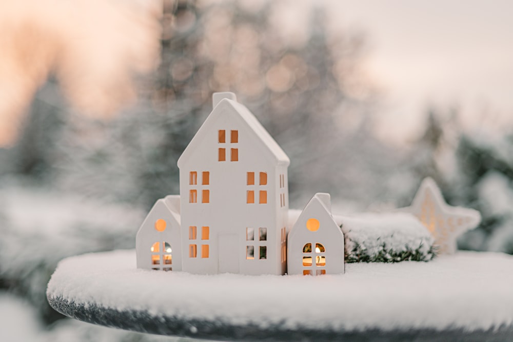 a house in the snow