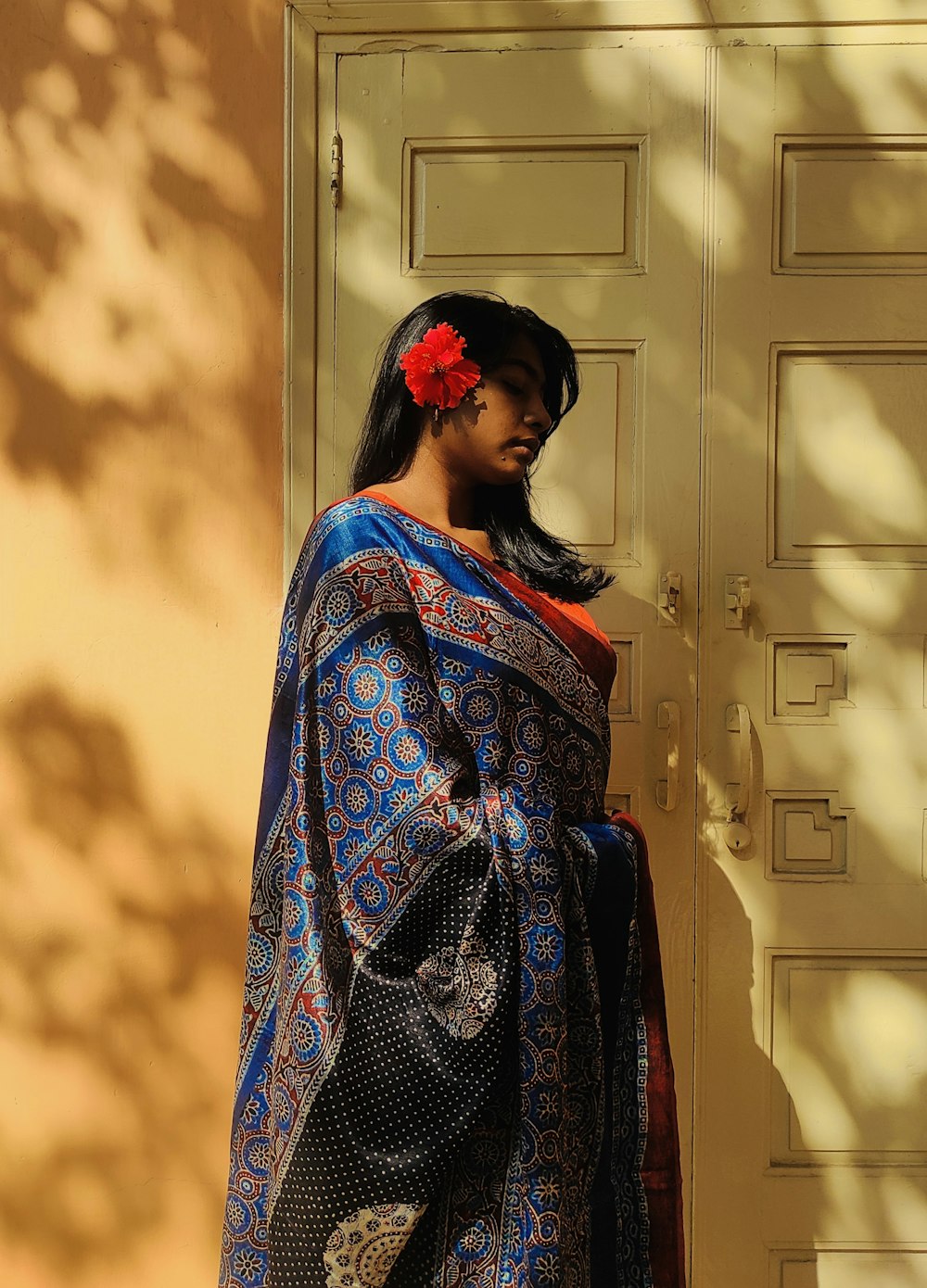 a person in a blue dress