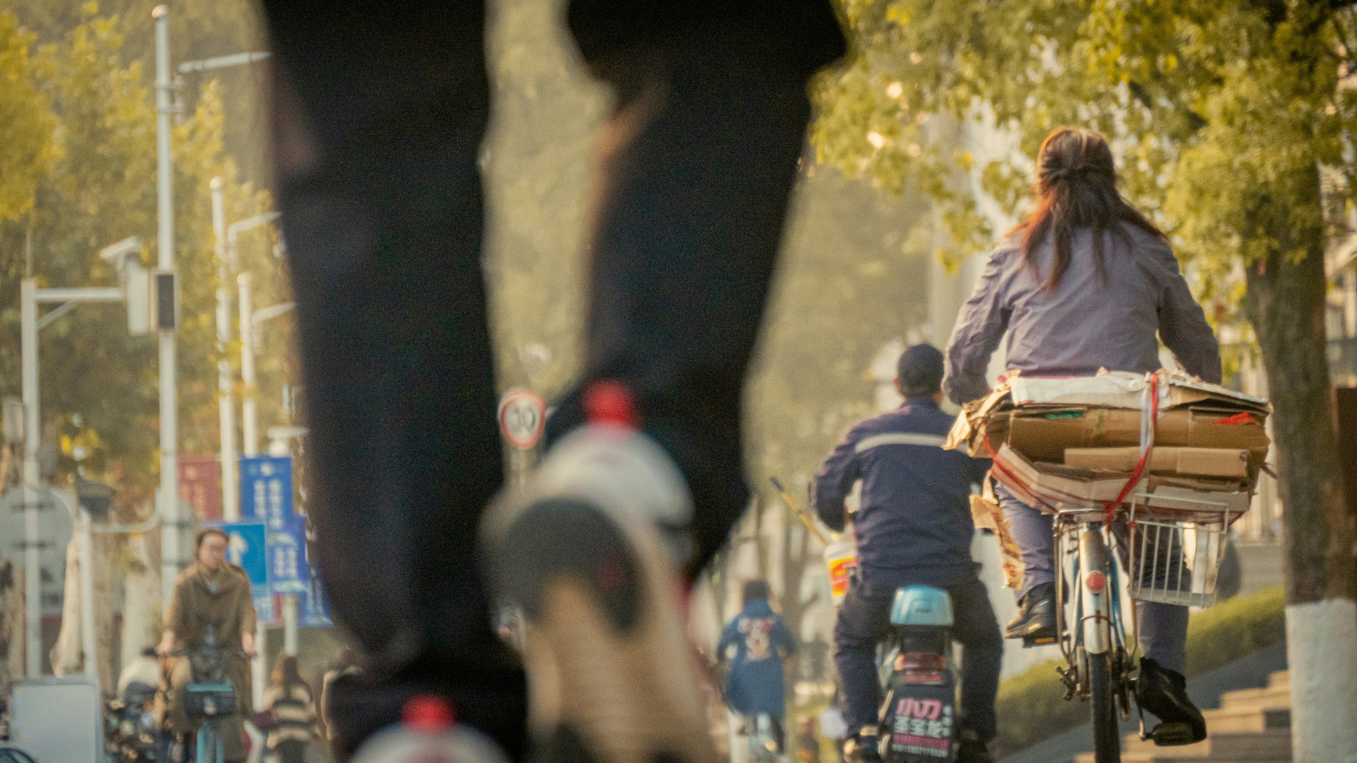 Tragic Heroism: Young Delivery Rider Loses Life While Saving Others