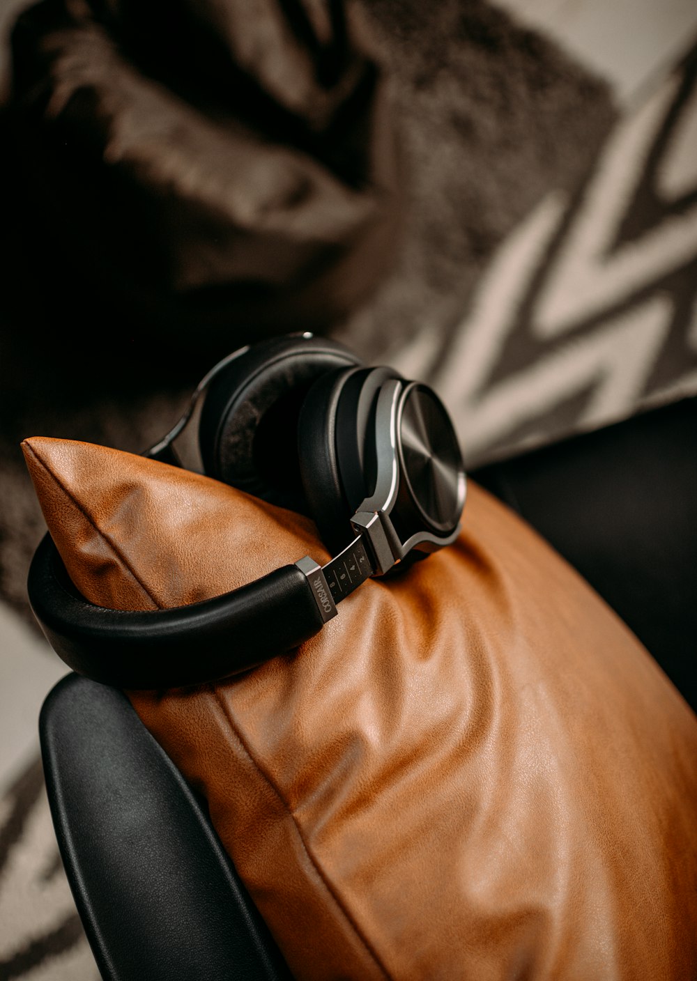 a person wearing a black headphone