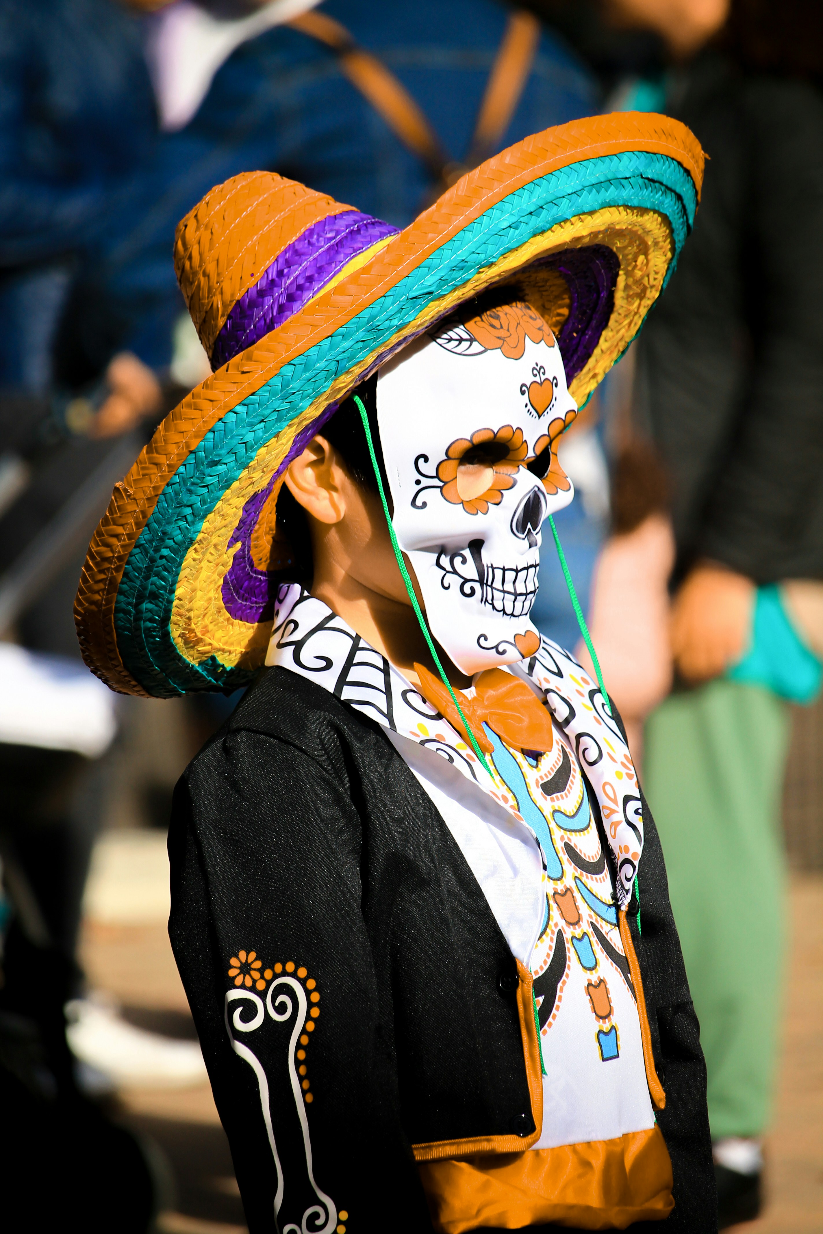 una persona que lleva una prenda