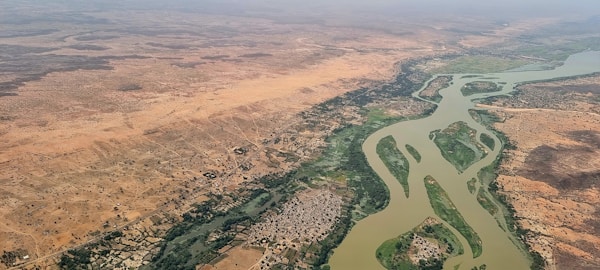 Best Time to Visit Niamey: Weather Guide & Seasonal Highlights
