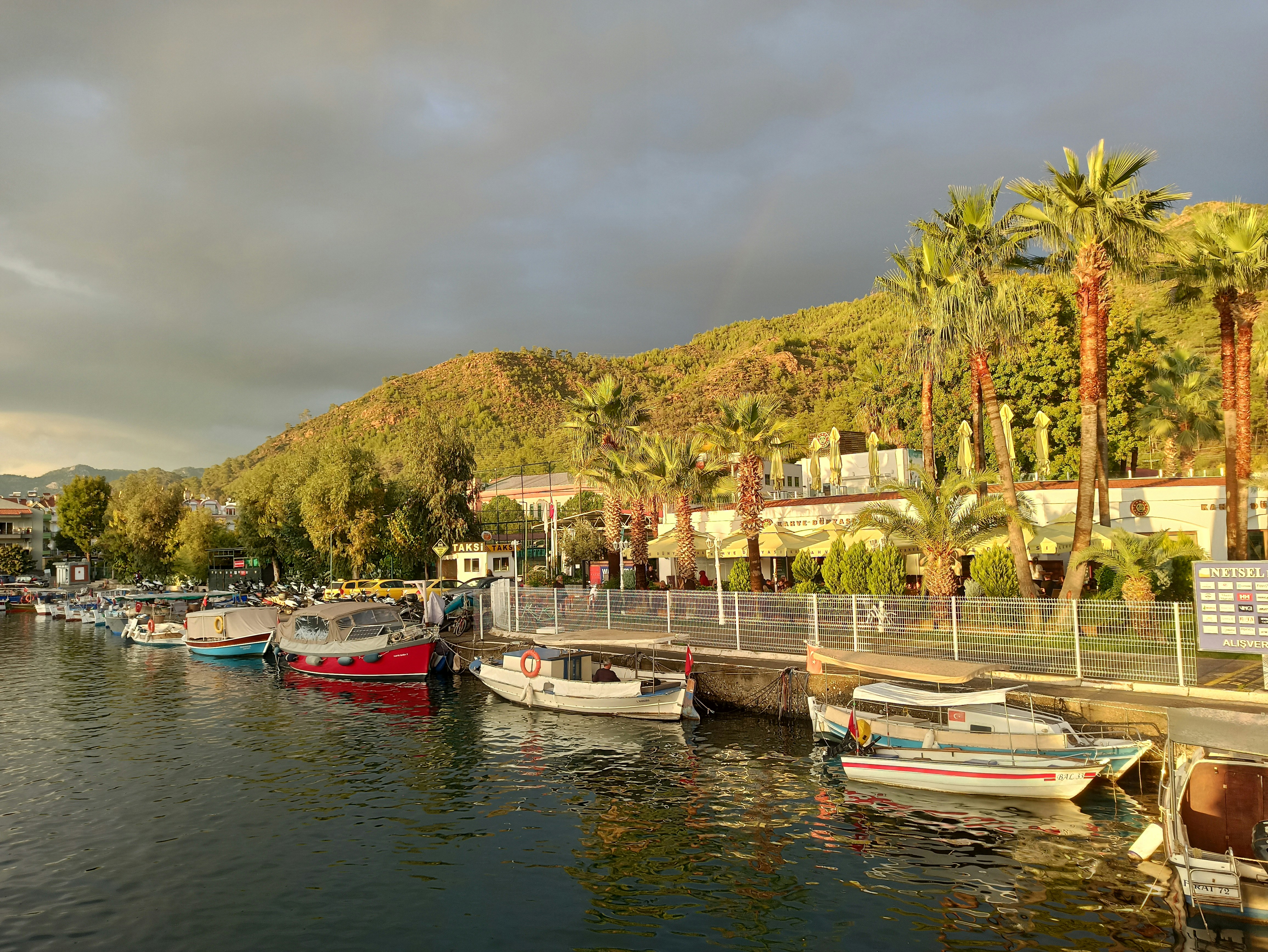 "Khongjiam Marina Resort"