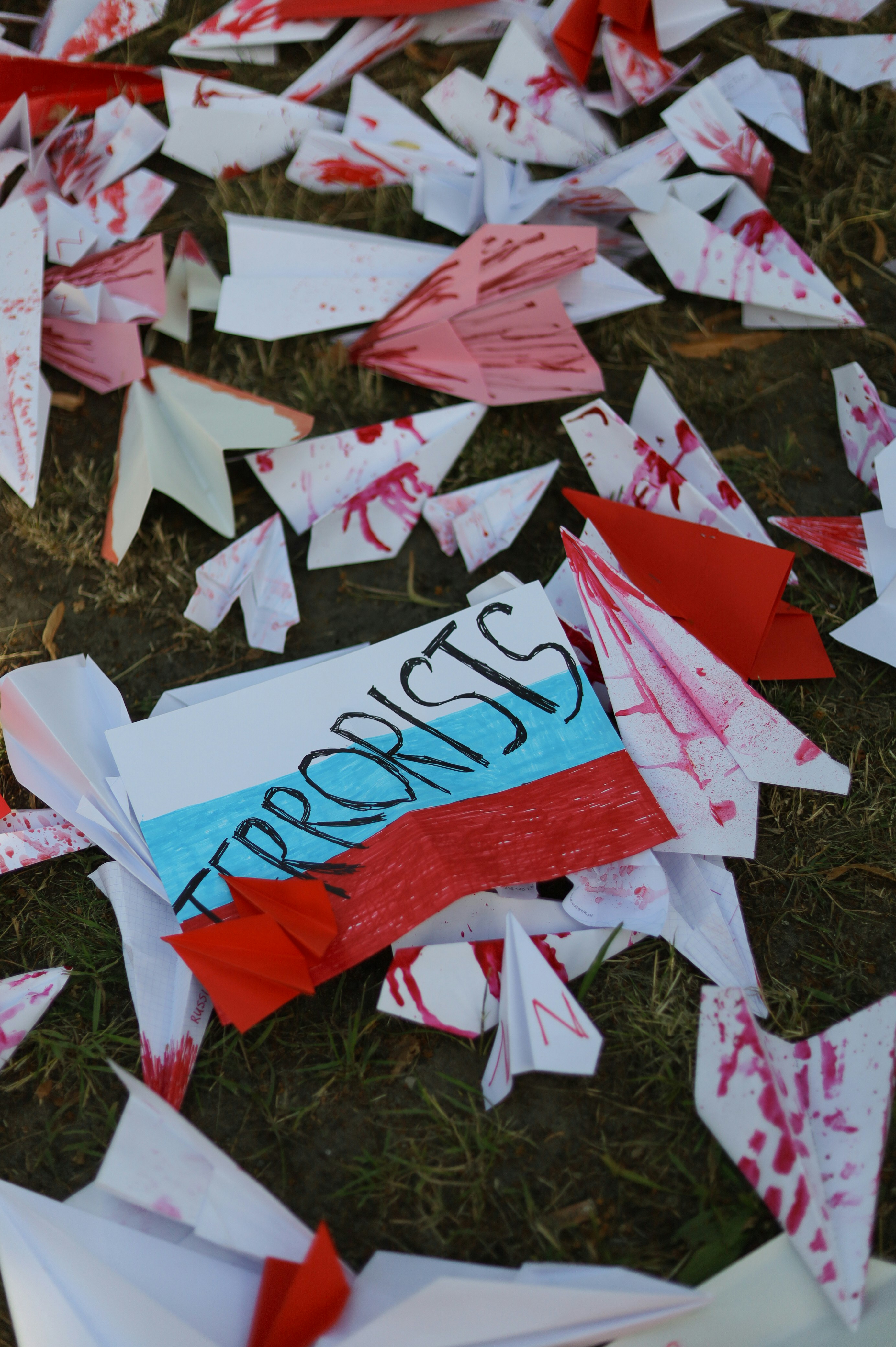 a group of paper airplanes