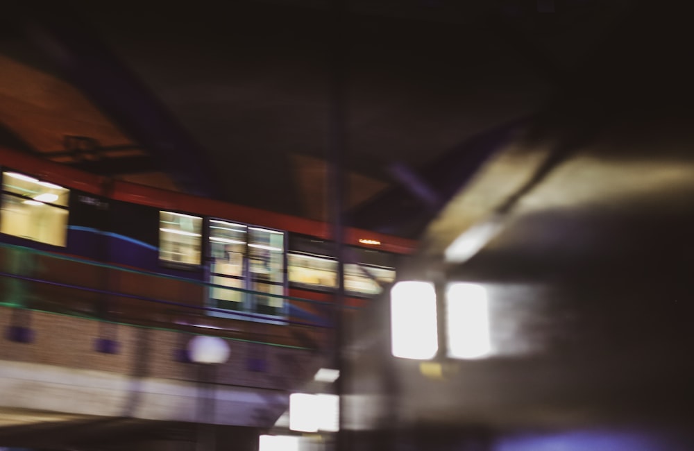 a blurry image of a train