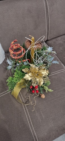 Beautiful table centerpiece from Amazon with candles and flowers.