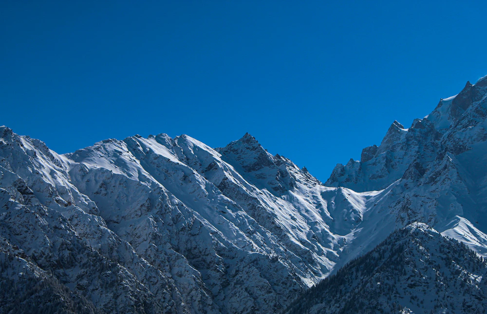 Snowy Himalayan mountain peaks