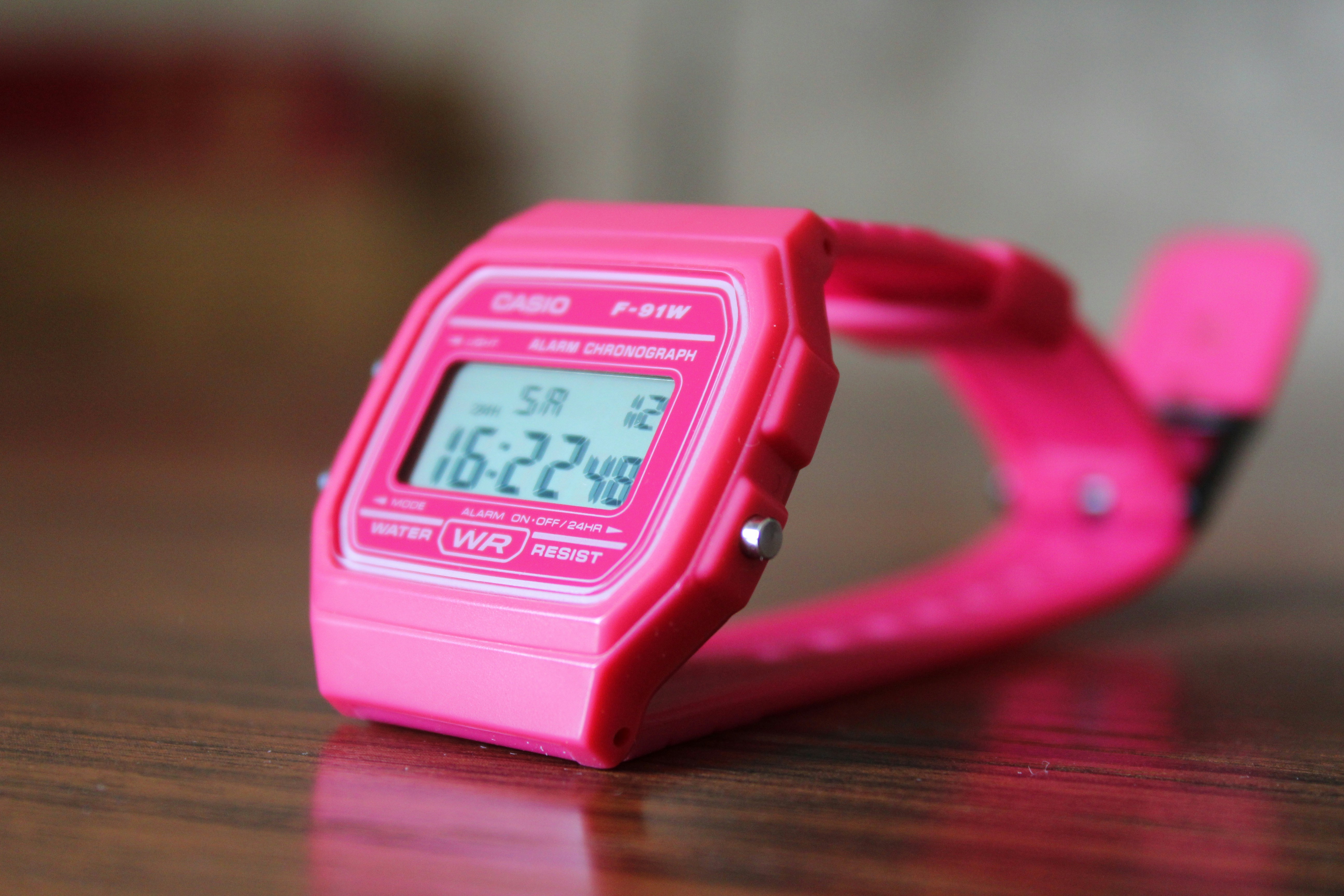 A red digital watch photo Free Kazakhstan Image on Unsplash