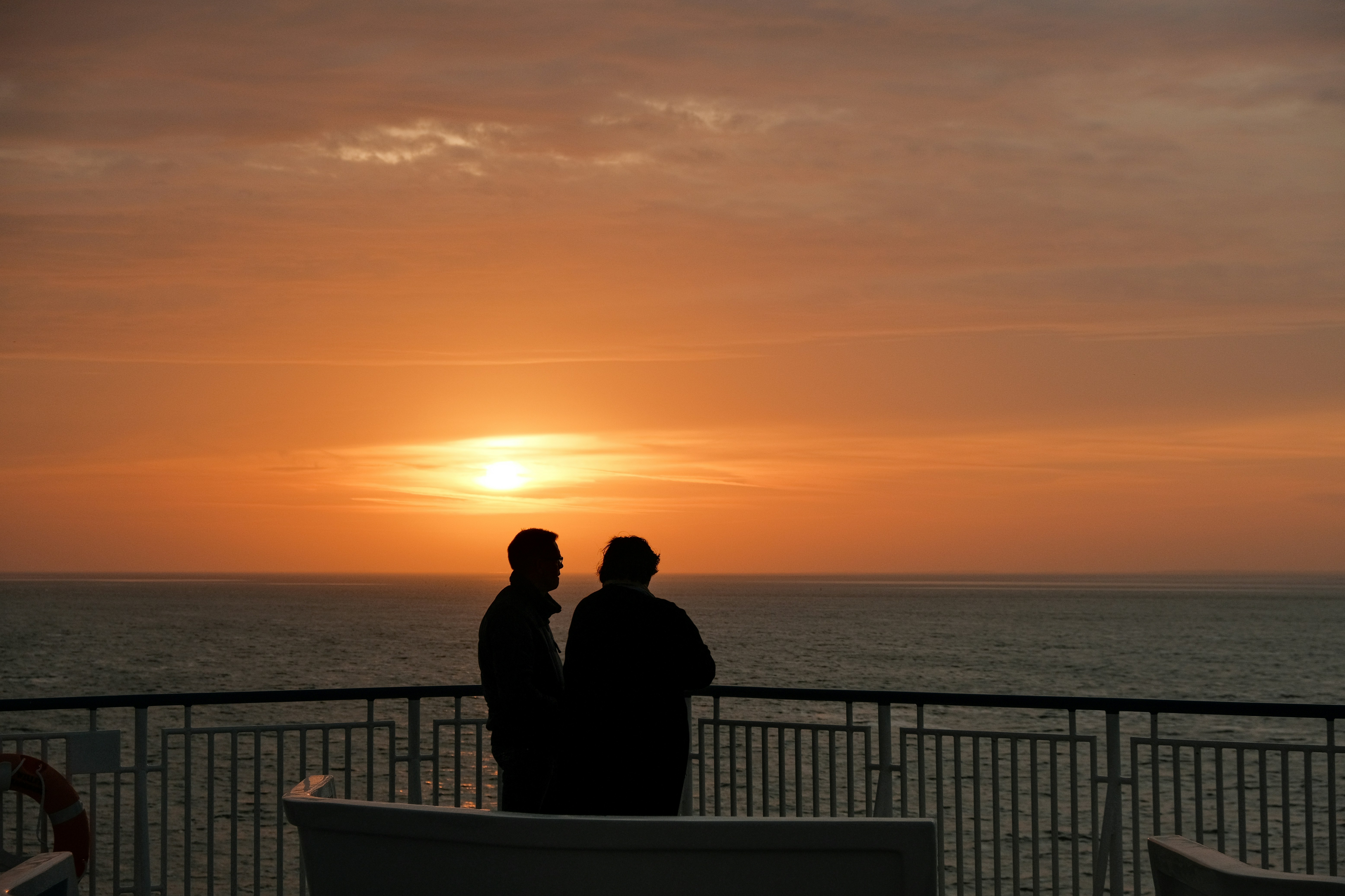 Romantic Hotel vs Vacation Villa: Which Option Creates More Privacy?