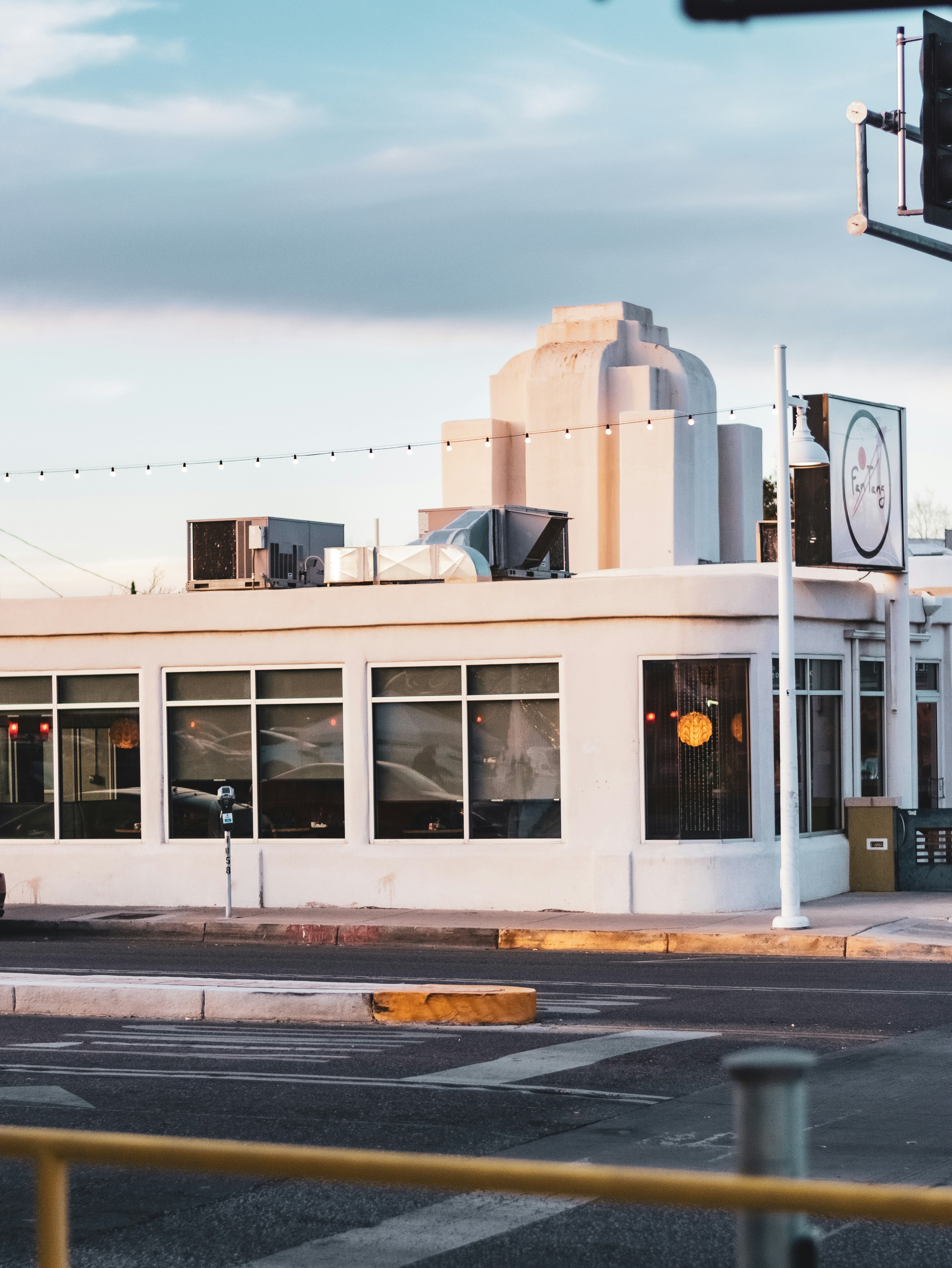 Photo by scottelkins