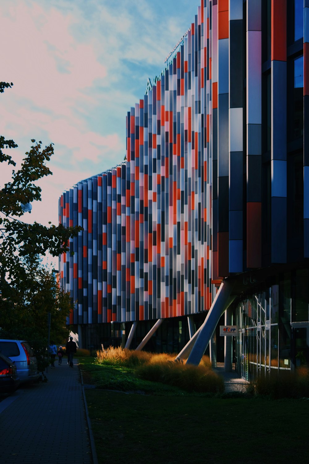 a building with many windows