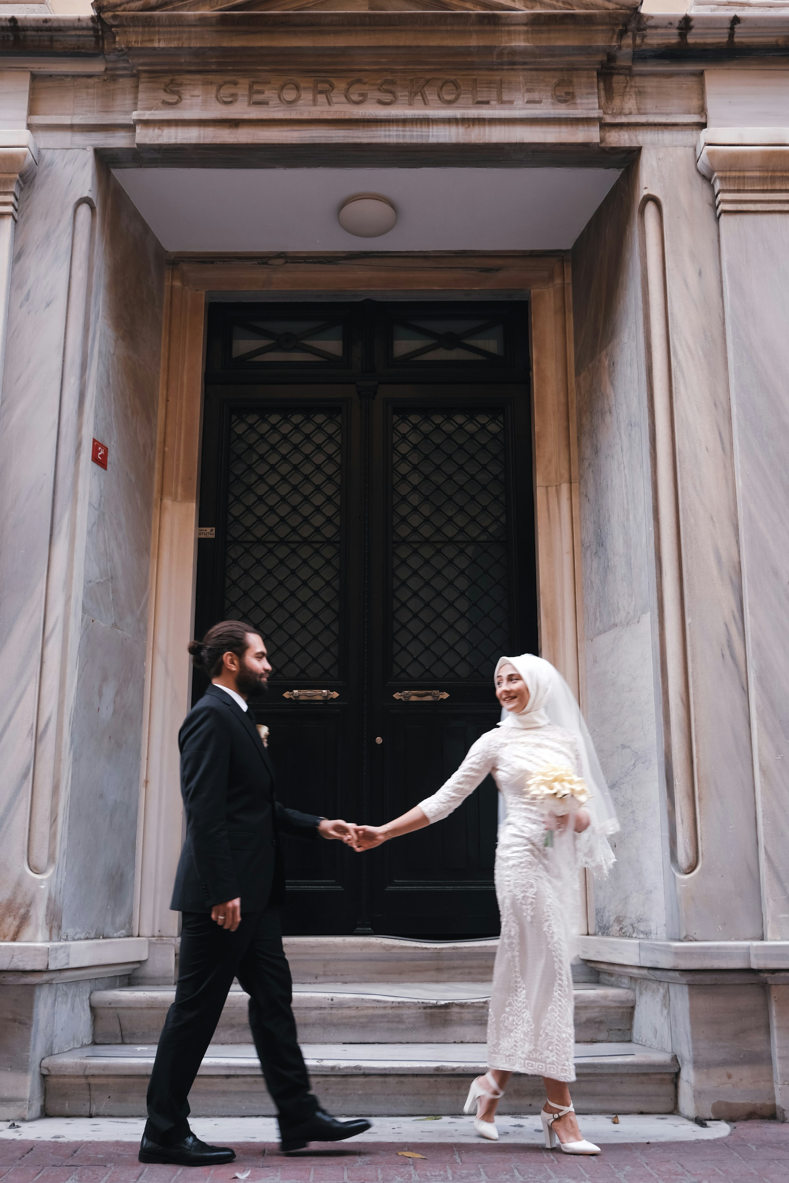 Pasangan pengantin Muslim