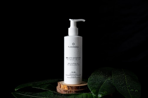 Prodentin product set displayed with a fresh green plant in the background, highlighting natural ingredients.