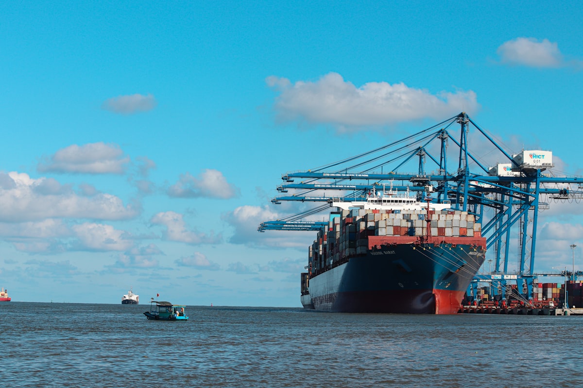 Cover image for Multimodale Transportkostenoptimierung für Offshore-Windkomponenten