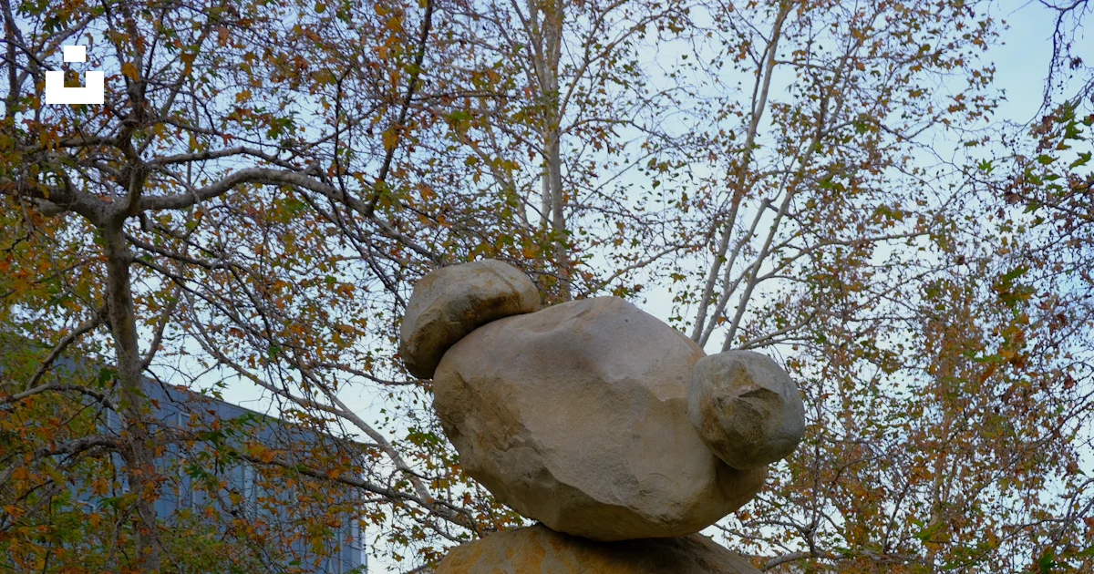 Big Stone Statue Rocks A large rock sculpture photo – Free Statue collection Image on Unsplash