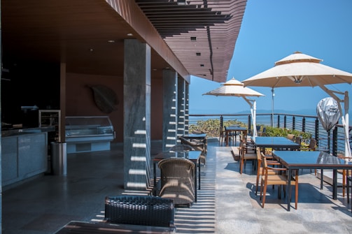 An outdoor dining area with a beautiful view.