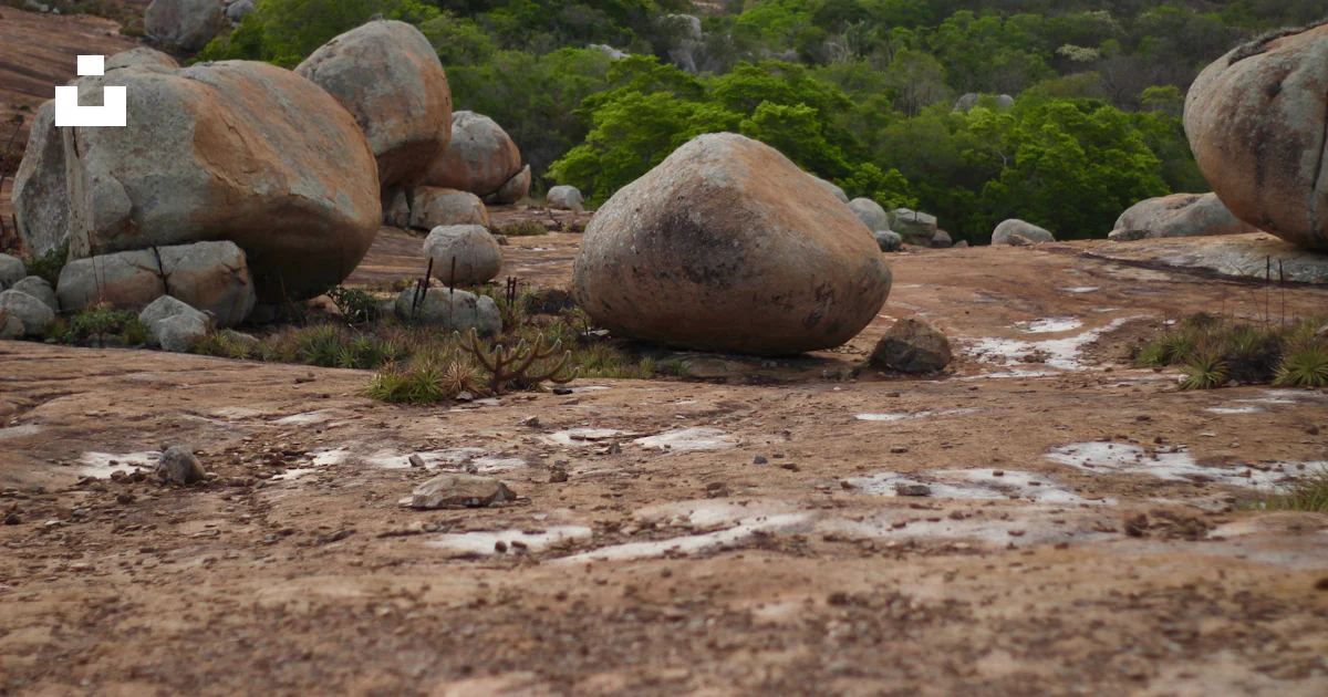 A group of large rocks in a field photo – Free Lajedo de pai mateus ...