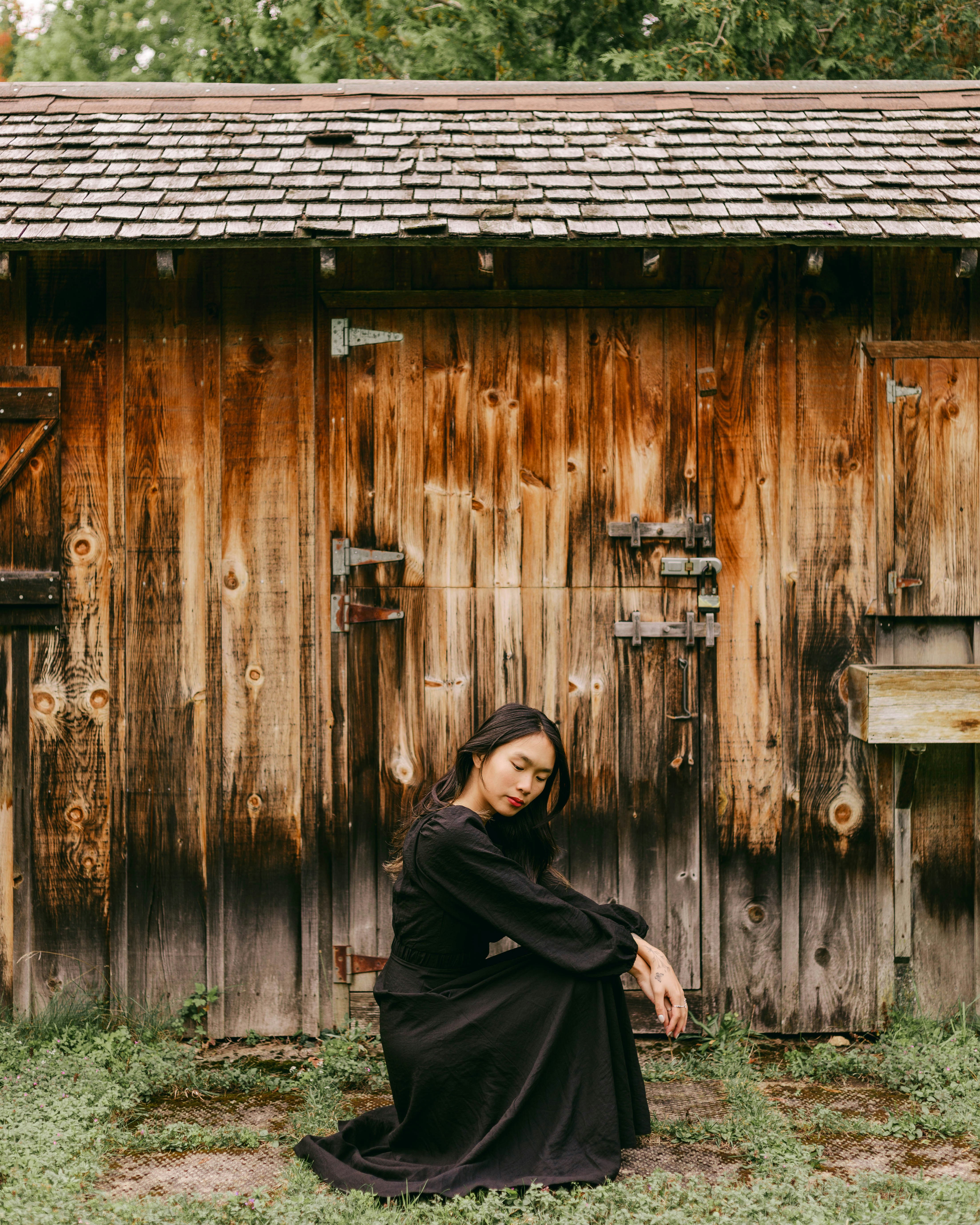a person in a black dress