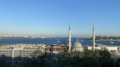 A picturesque view of the Bosphorus with boats sailing.
