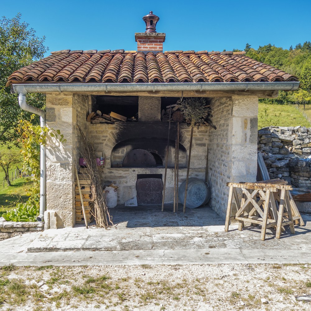 a building with a roof