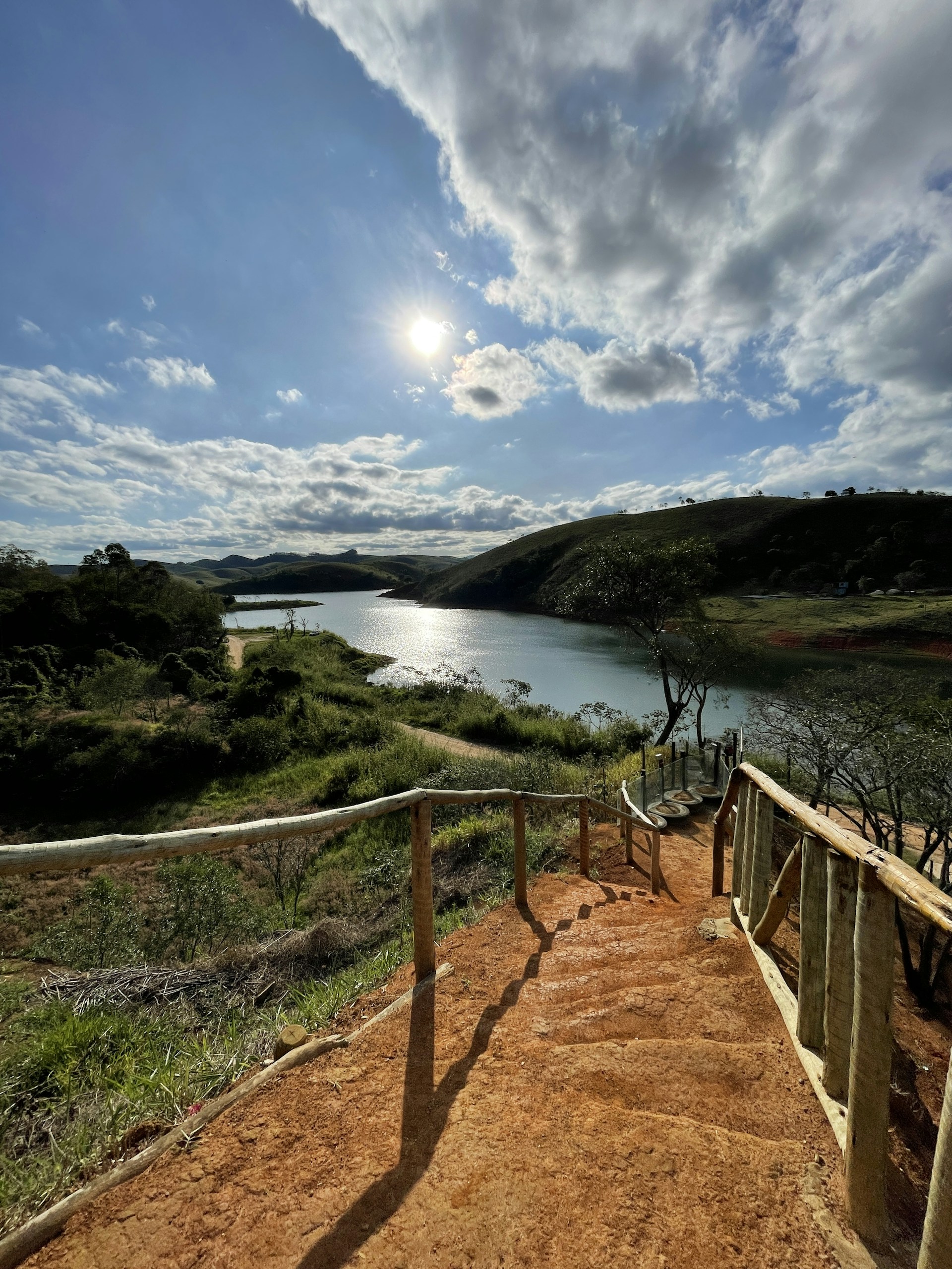 A vibrant slideshow image showing a clickable link icon overlay on a scenic background, inviting interaction.