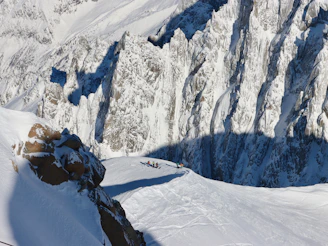 Hauling sleds across the polar plateau on the way to the South Pole