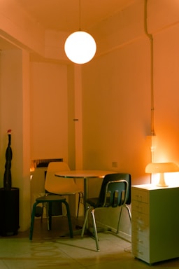 Cozy meeting room with round table and chairs