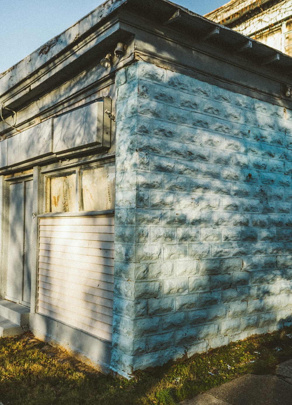 a building with a broken window