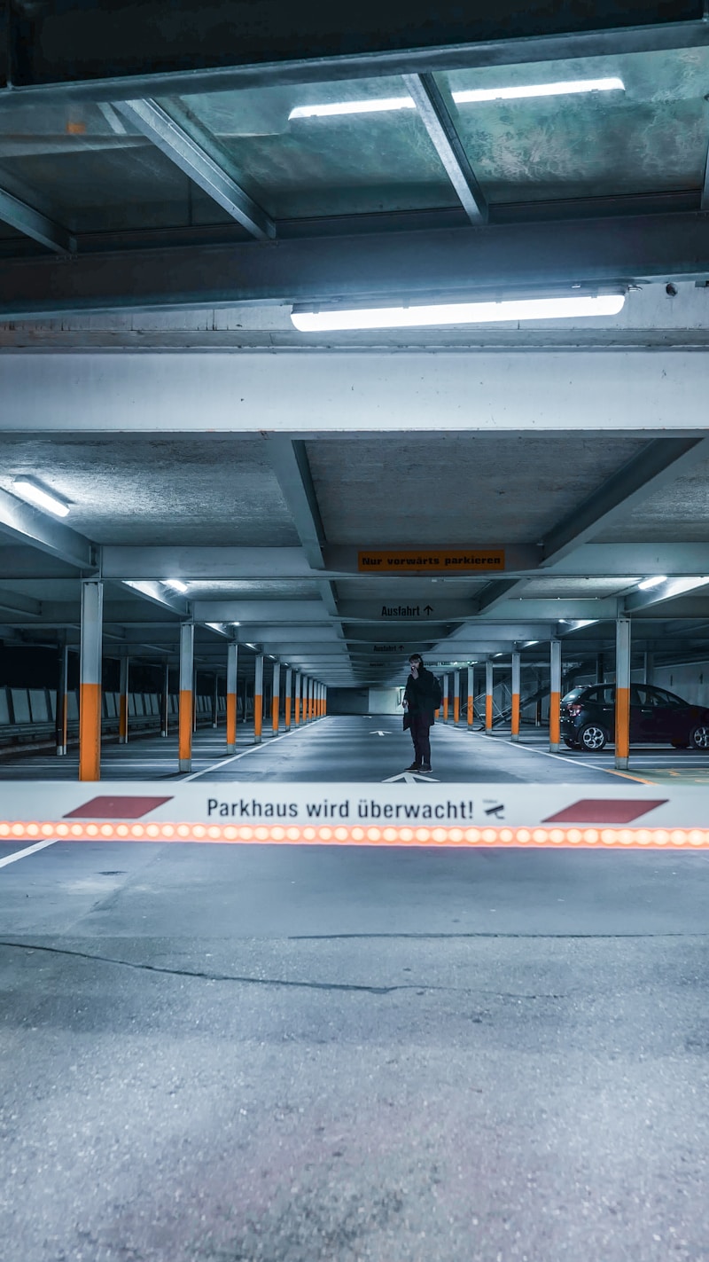 Agent / Agente d'exploitation de stationnement